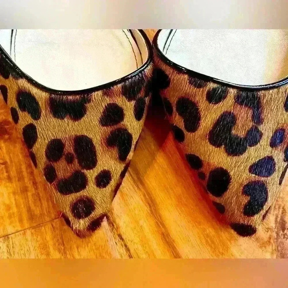 Boden Leopard/Cheetah Print With Black Patent Heels Slingback Pumps 41 (9 1/2) - Picture 3 of 10